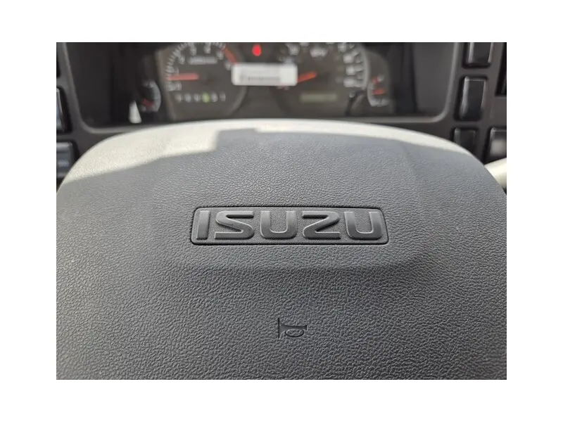 2027 ISUZU NPR HD