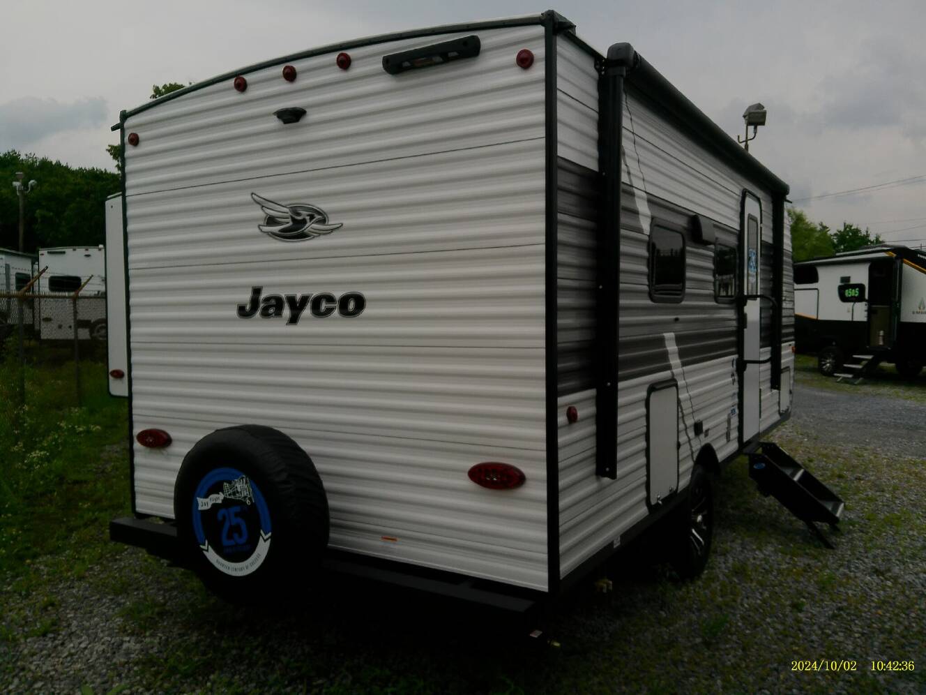 A photo of this 2027 Jayco Jay Flight SLX 180LK