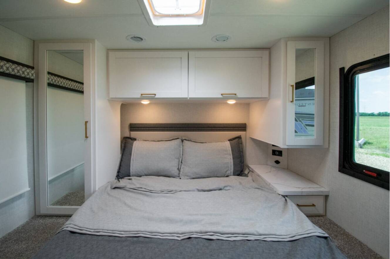A photo of this 2027 Thor Motor Coach Geneva 28VT