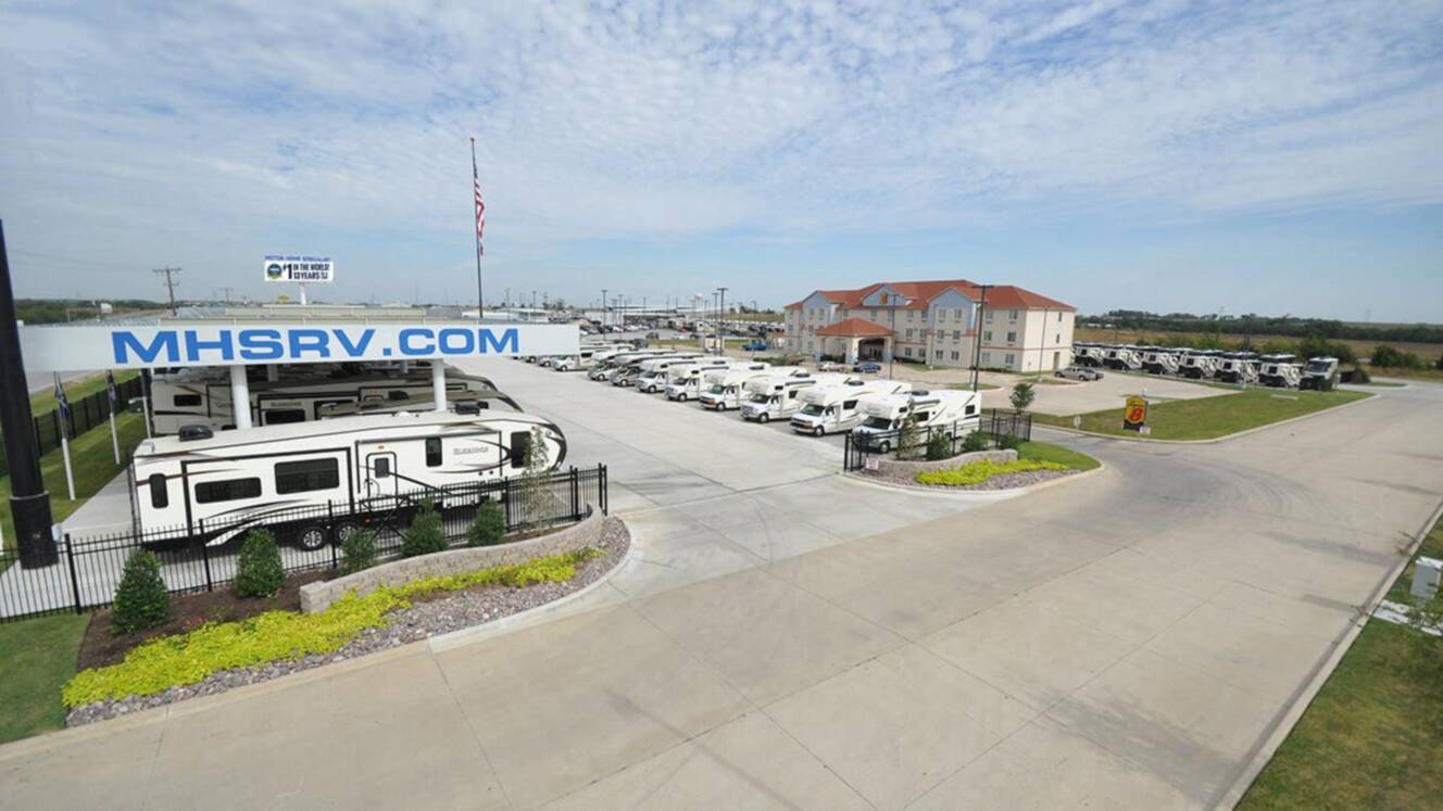 A photo of this 2027 Thor Motor Coach Geneva 28VT