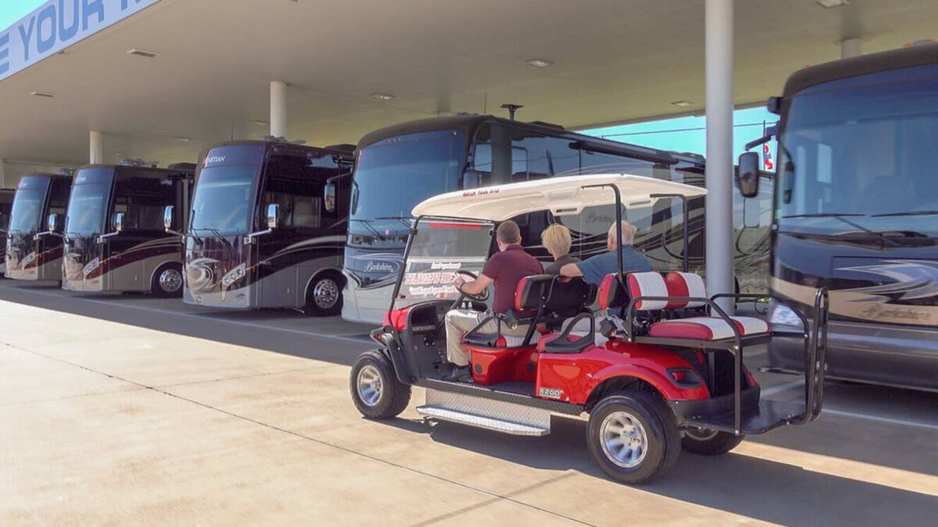 A photo of this 2027 Thor Motor Coach Geneva 28VT