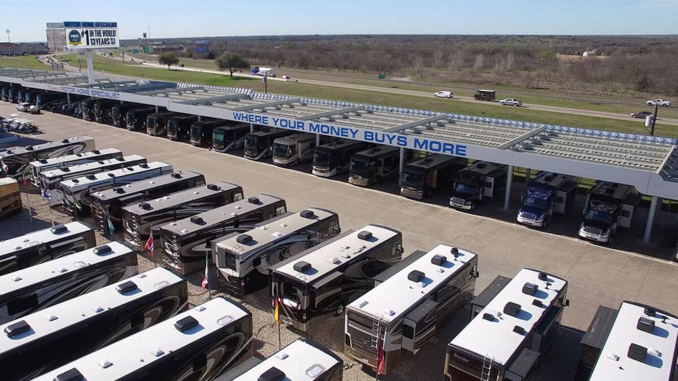 A photo of this 2027 Thor Motor Coach Geneva 28VT
