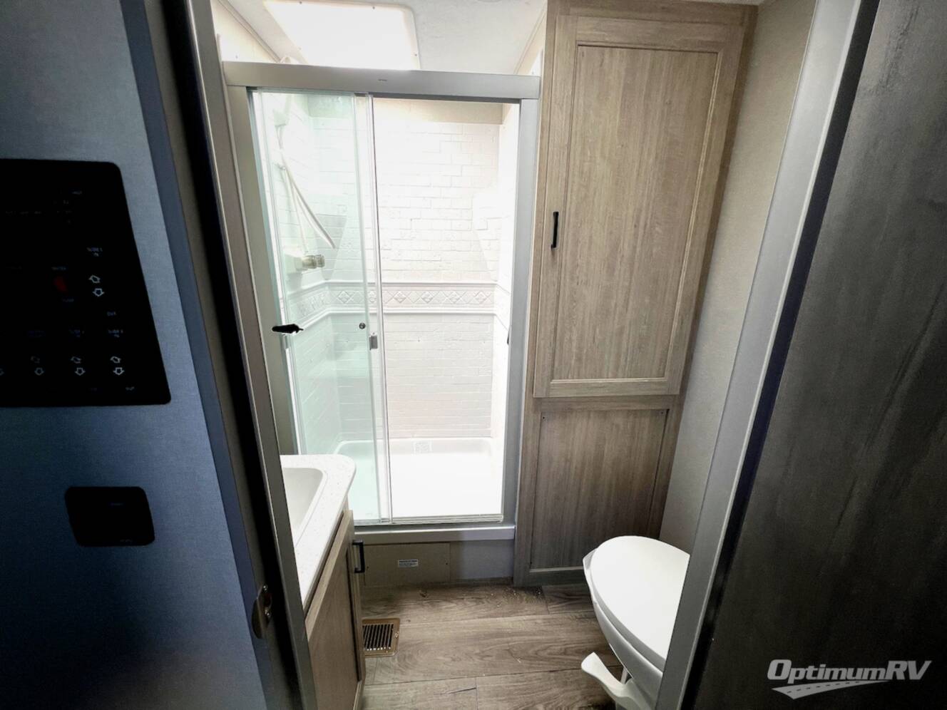 A photo of this 2026 Coachmen Catalina Legacy Edition 323MAZE