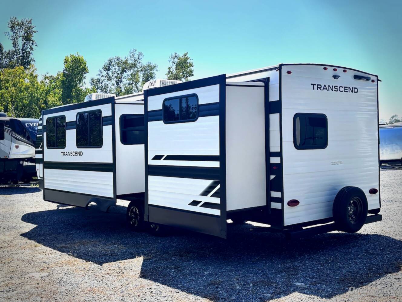 A photo of this 2026 Grand Design Transcend 325BHT