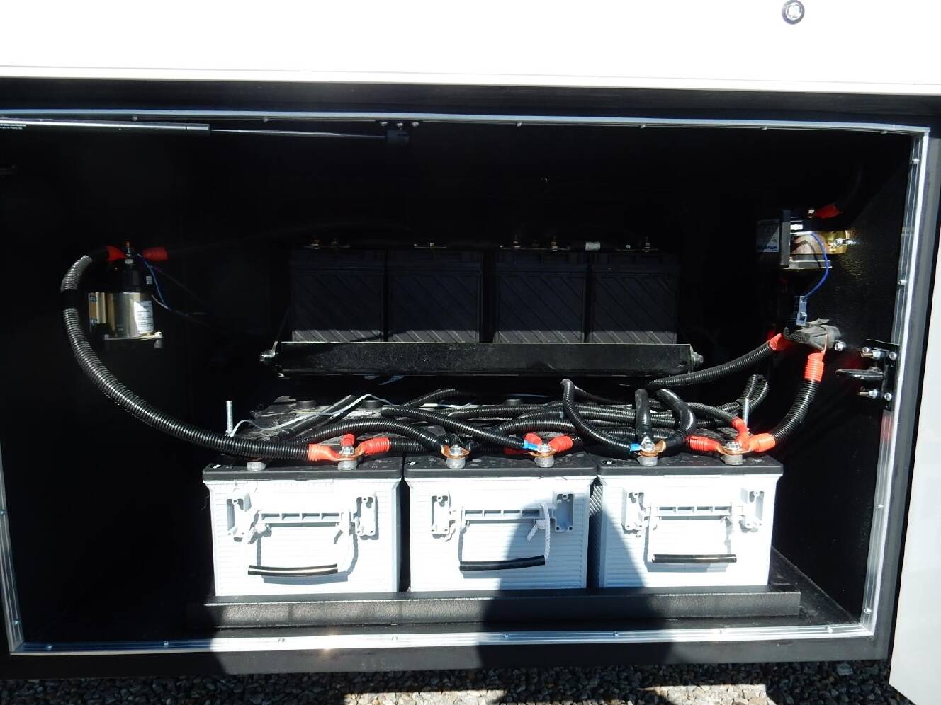 A photo of this 2027 Show Hauler SH1377T1-36