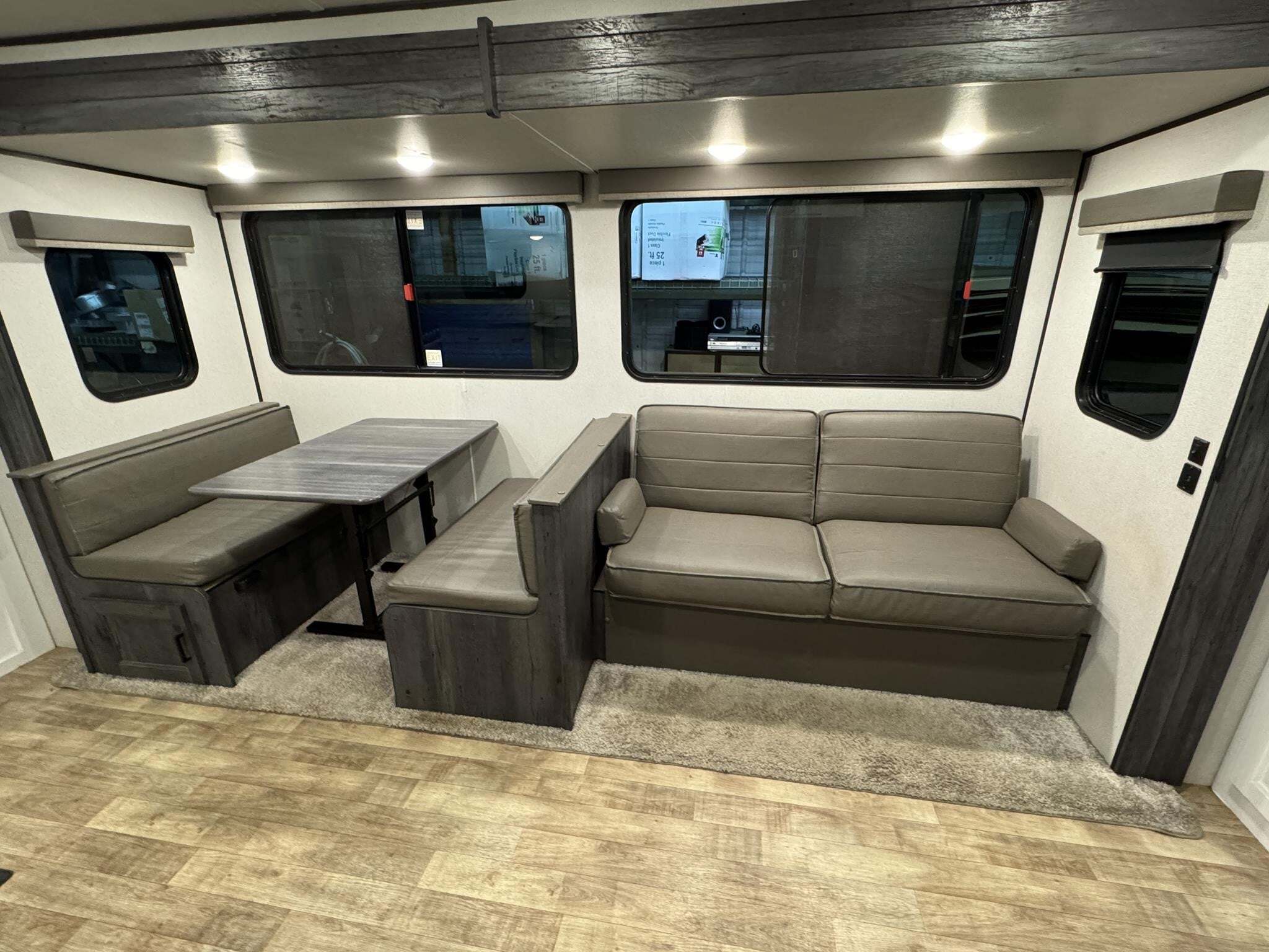 2022 Keystone Rv Co HIDEOUT 28RKS in pierceton IN