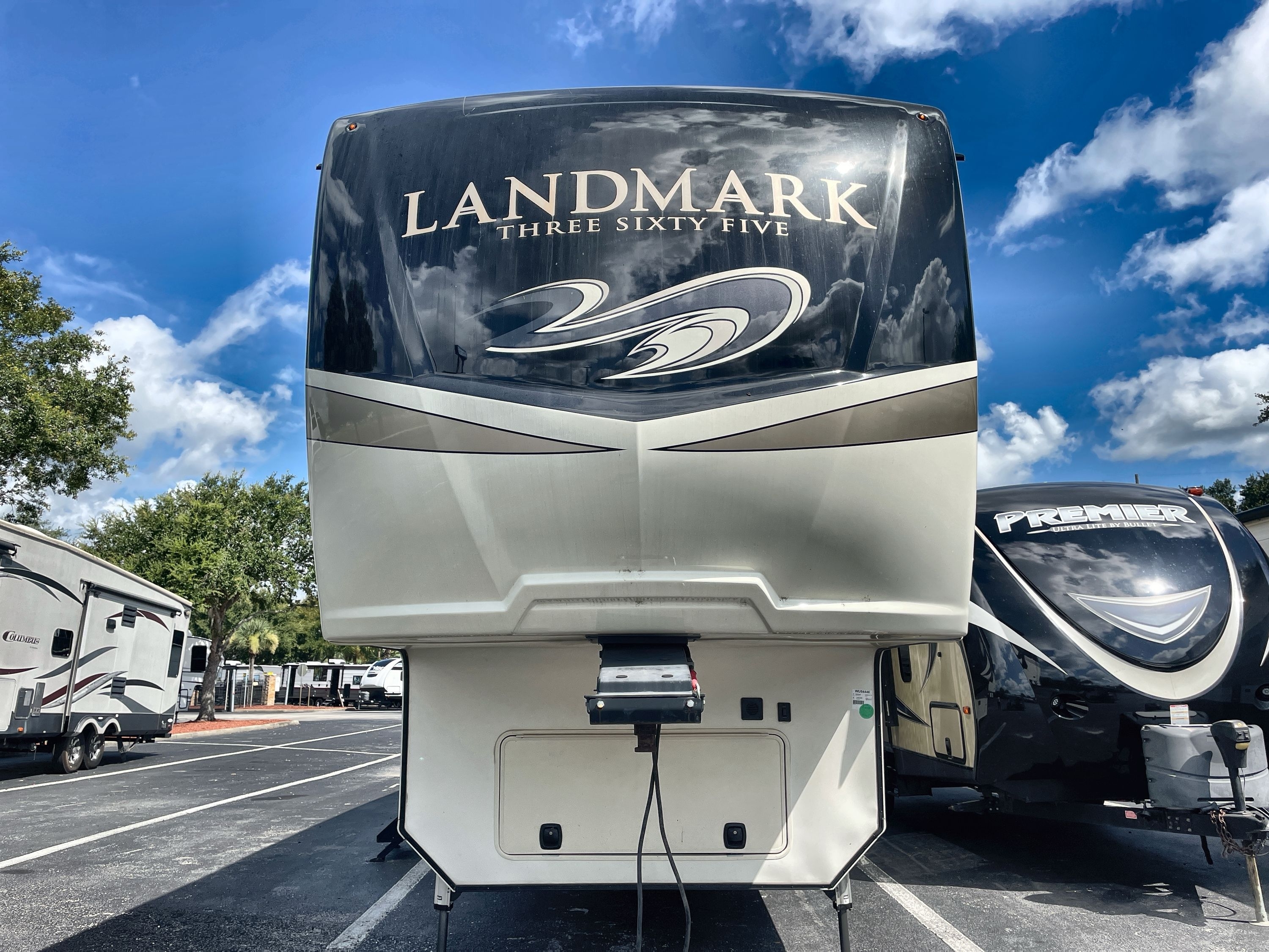 2019 Heartland LANDMARK CONCORD in dover FL
