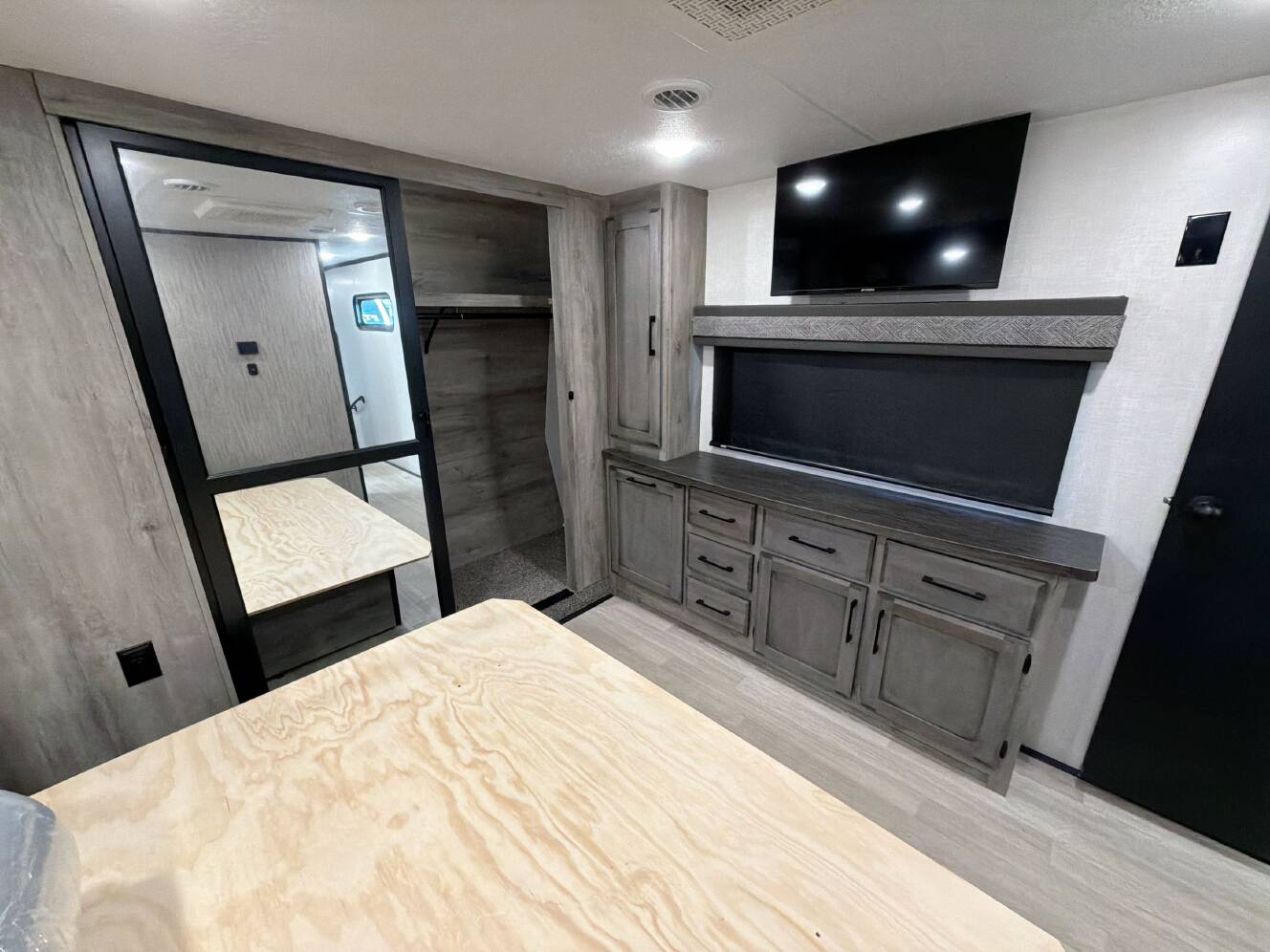 A photo of this 2023 K-Z Rv DURANGO 326RLT