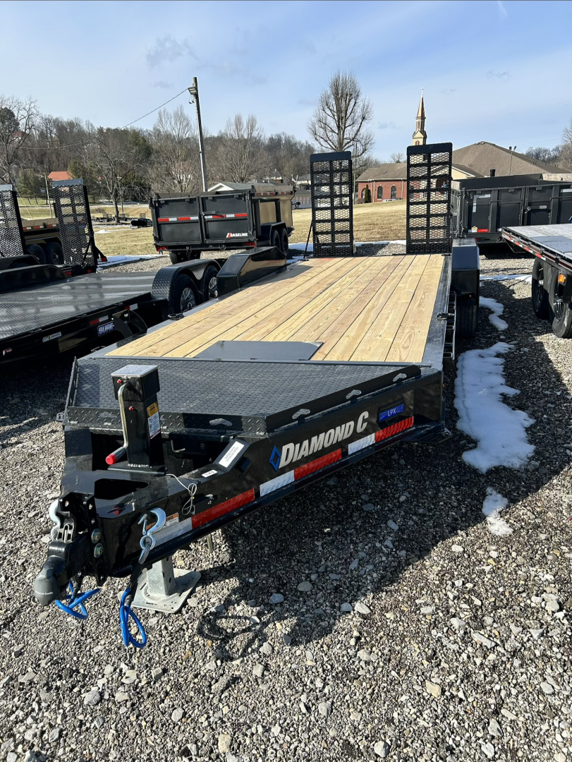 2026 Diamond C Trailers LPX 207 20X82 in Vienna, WV