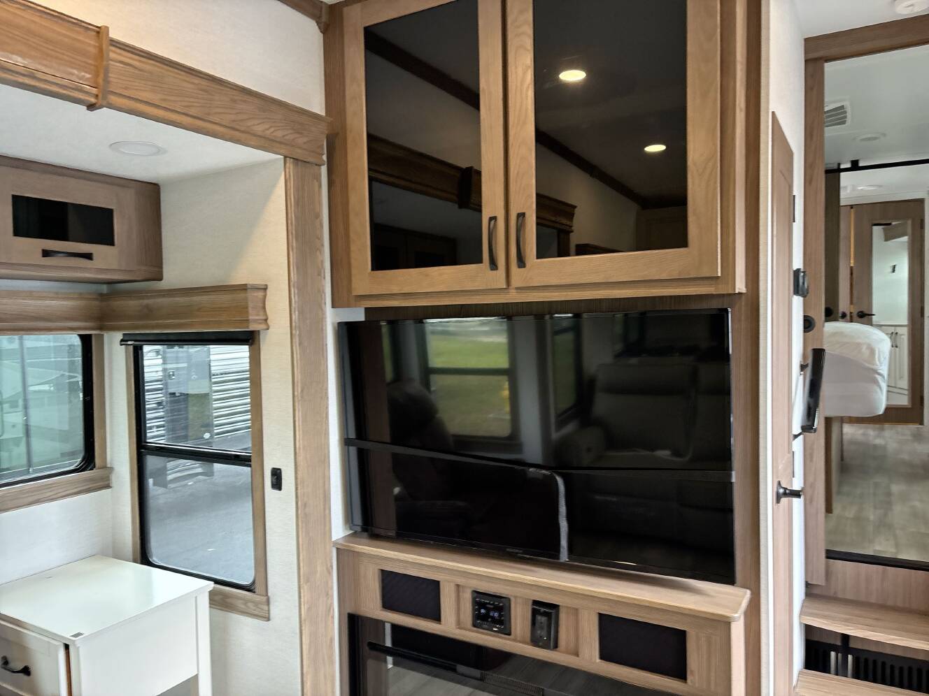 A photo of this 2024 Alliance PARADIGM 382RK