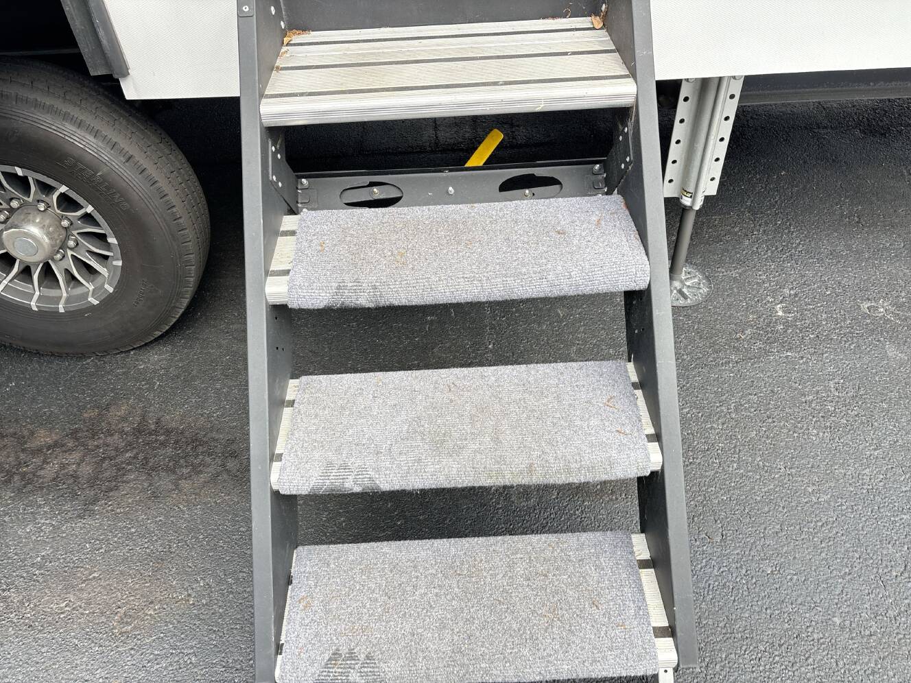 A photo of this 2024 Alliance PARADIGM 382RK