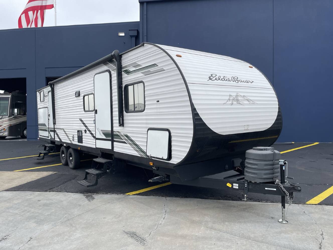 A photo of this 2024 Heartland EDDIE BAUER 320BH-C