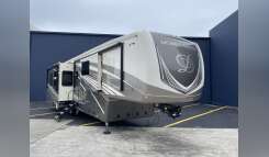 2022 DRV LUXURY SUITES MOBILE SUITES 41RKDB RV