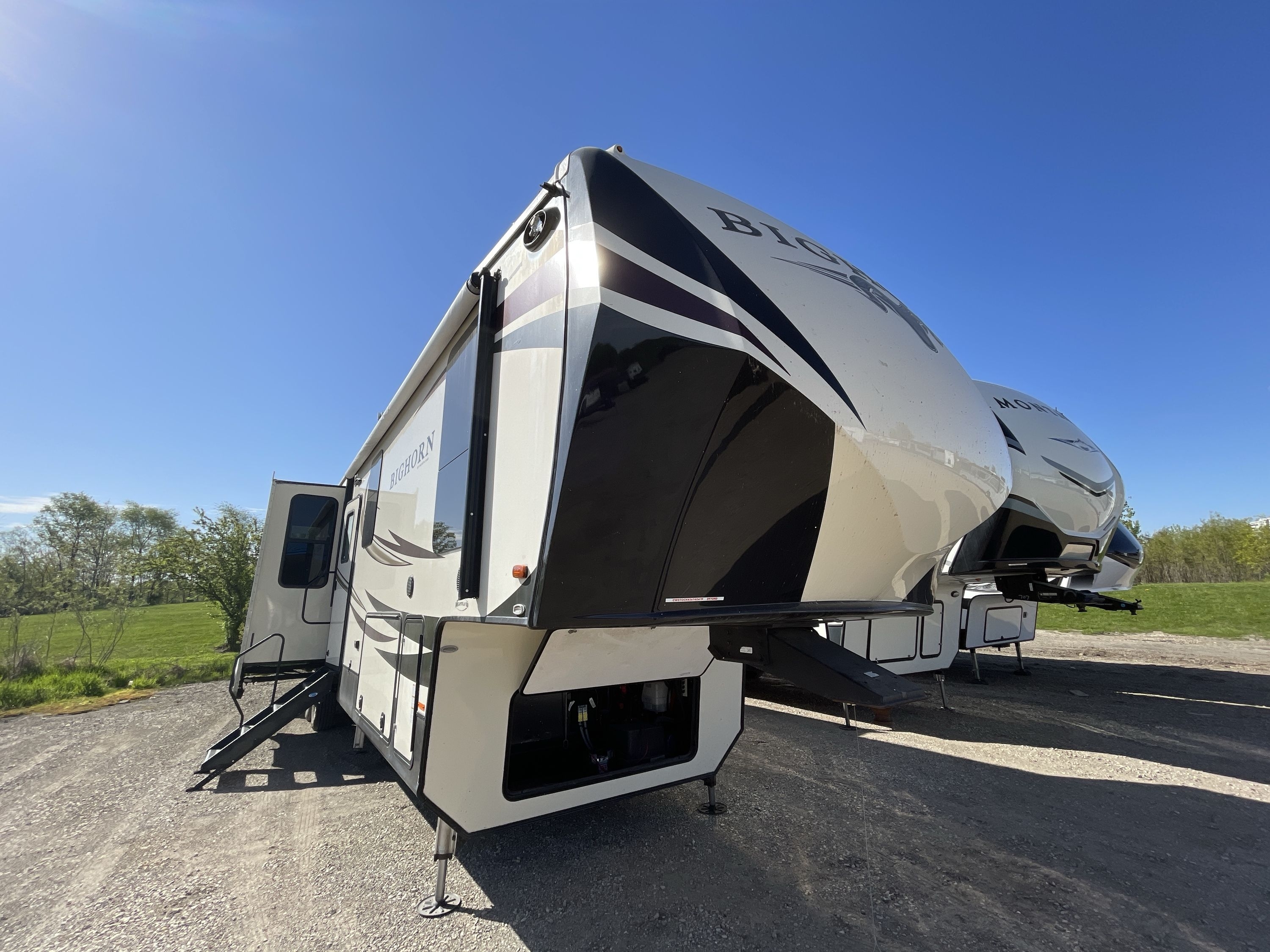 2018 Heartland BIGHORN 3970RD in cedar falls IA