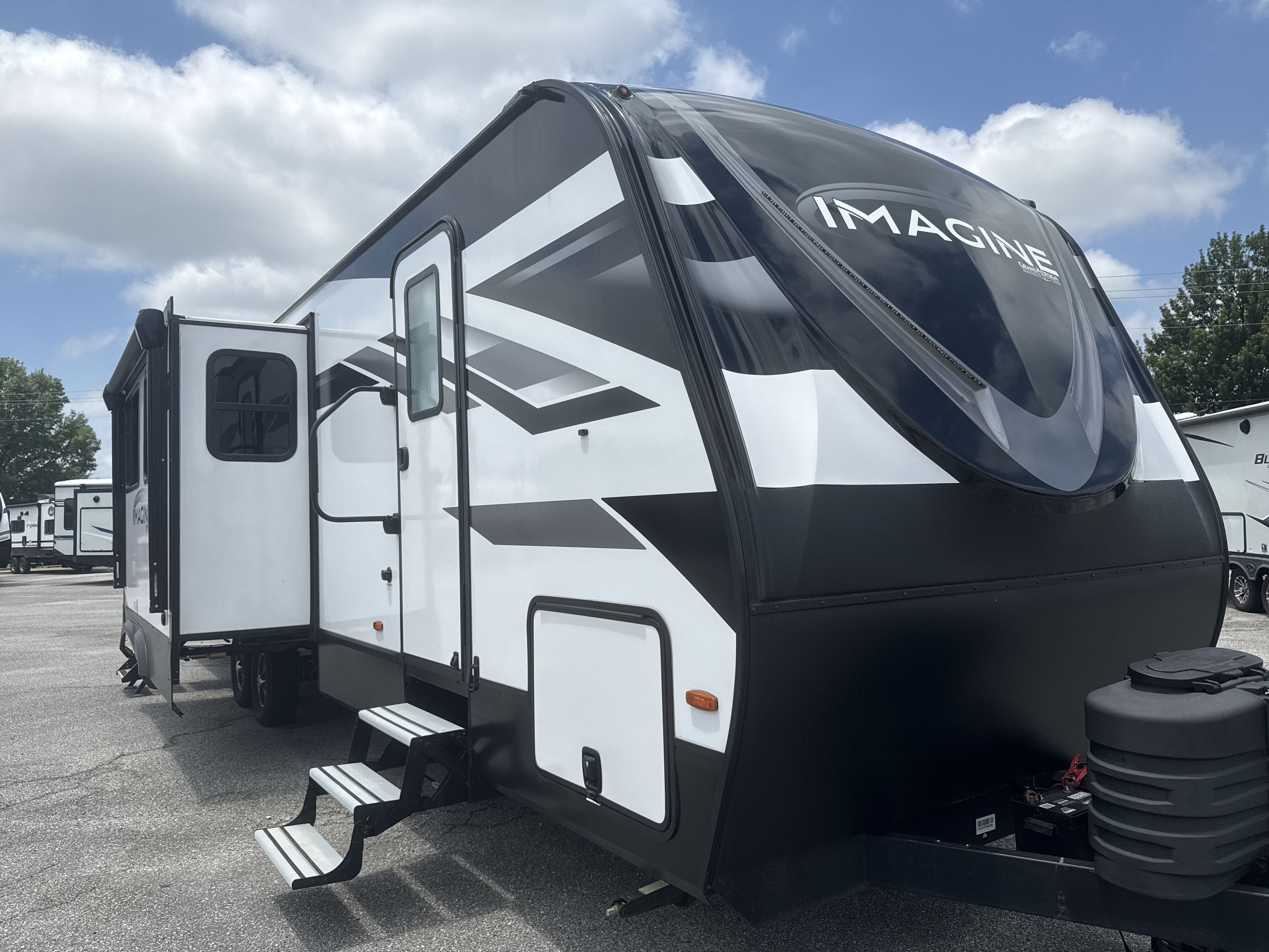 2023 Grand Design IMAGINE 3210BH in anniston AL
