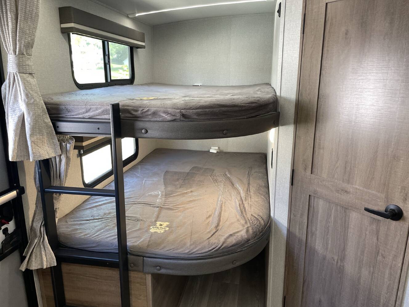 A photo of this 2024 Grand Design IMAGINE 2800BH