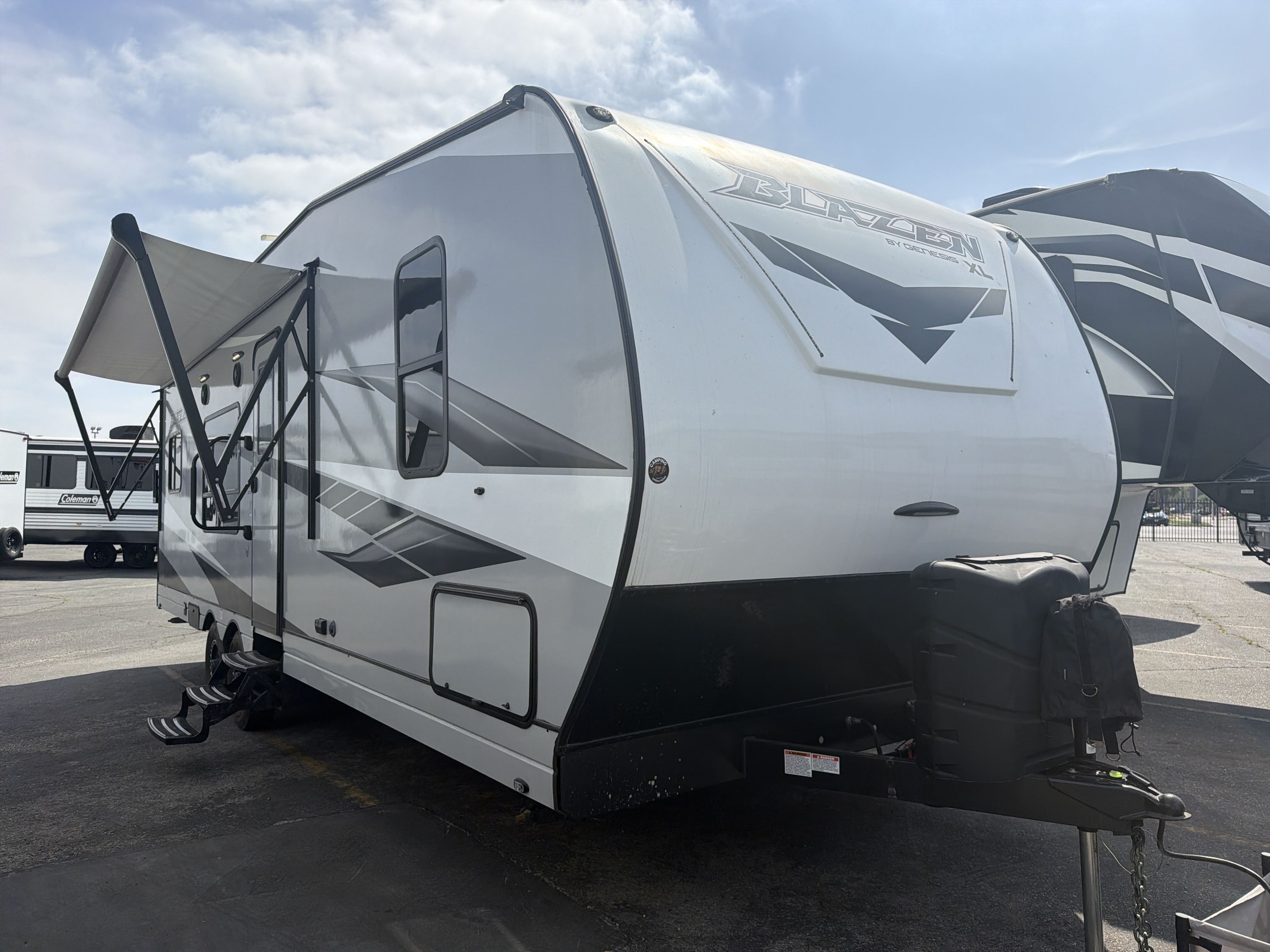 2025 Genesis Supreme BLAZE'N 2415CRXL Travel Trailer Toy Hauler RV