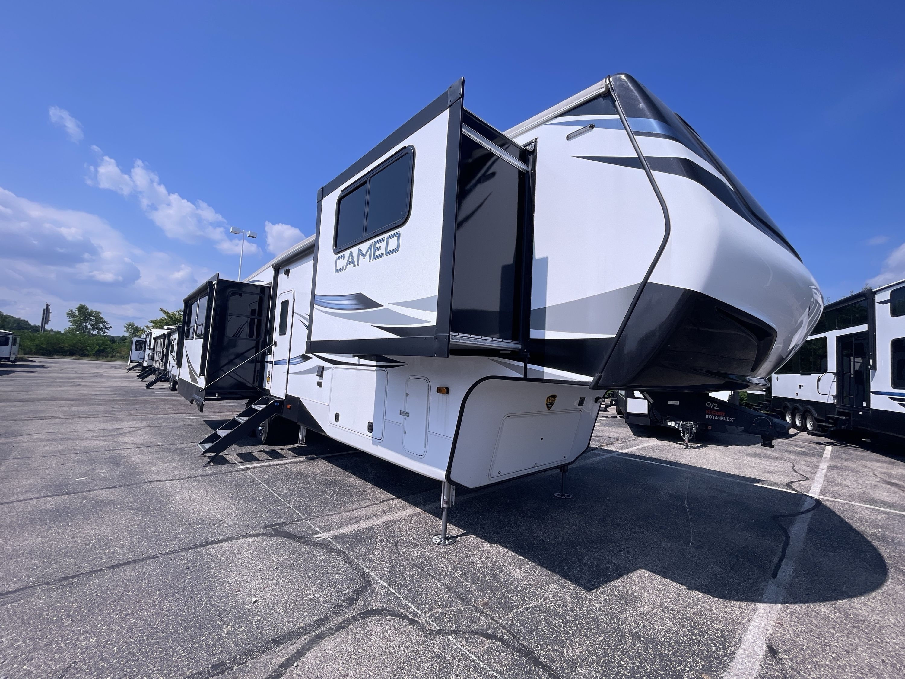 2023 Crossroads CAMEO 3701RL in huber heights OH
