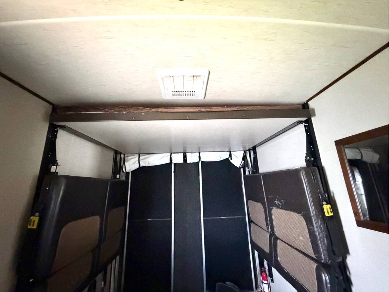 A photo of this 2018 Heartland TORQUE T31