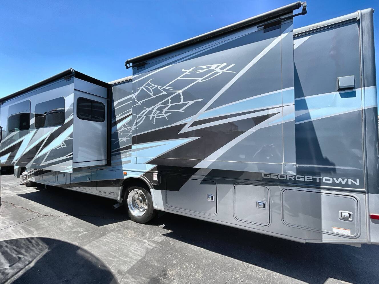 A photo of this 2025 Forest River GEORGETOWN 5 SERIES 34M