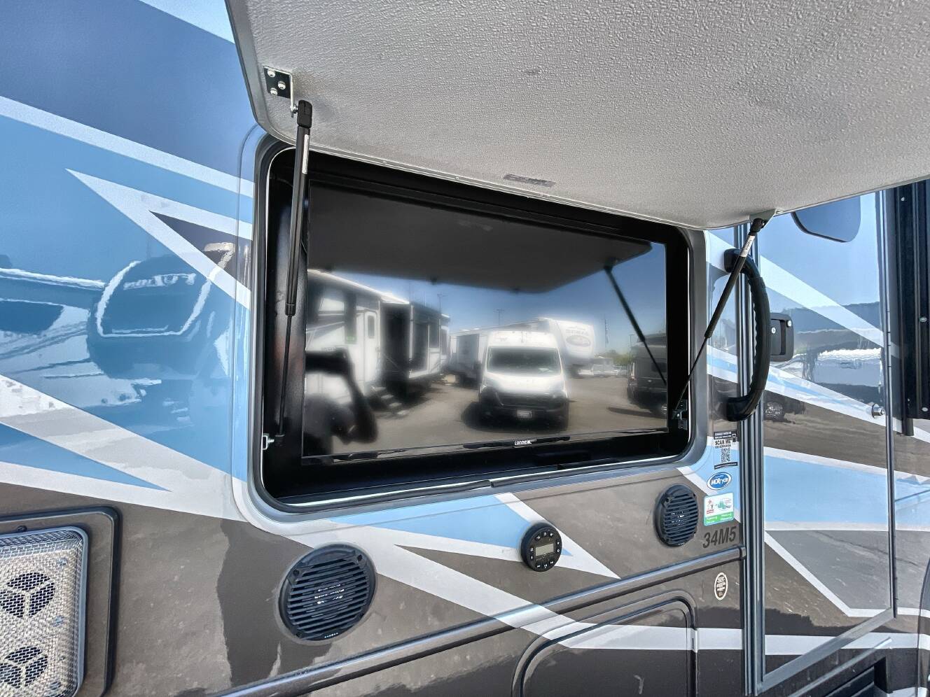 A photo of this 2025 Forest River GEORGETOWN 5 SERIES 34M