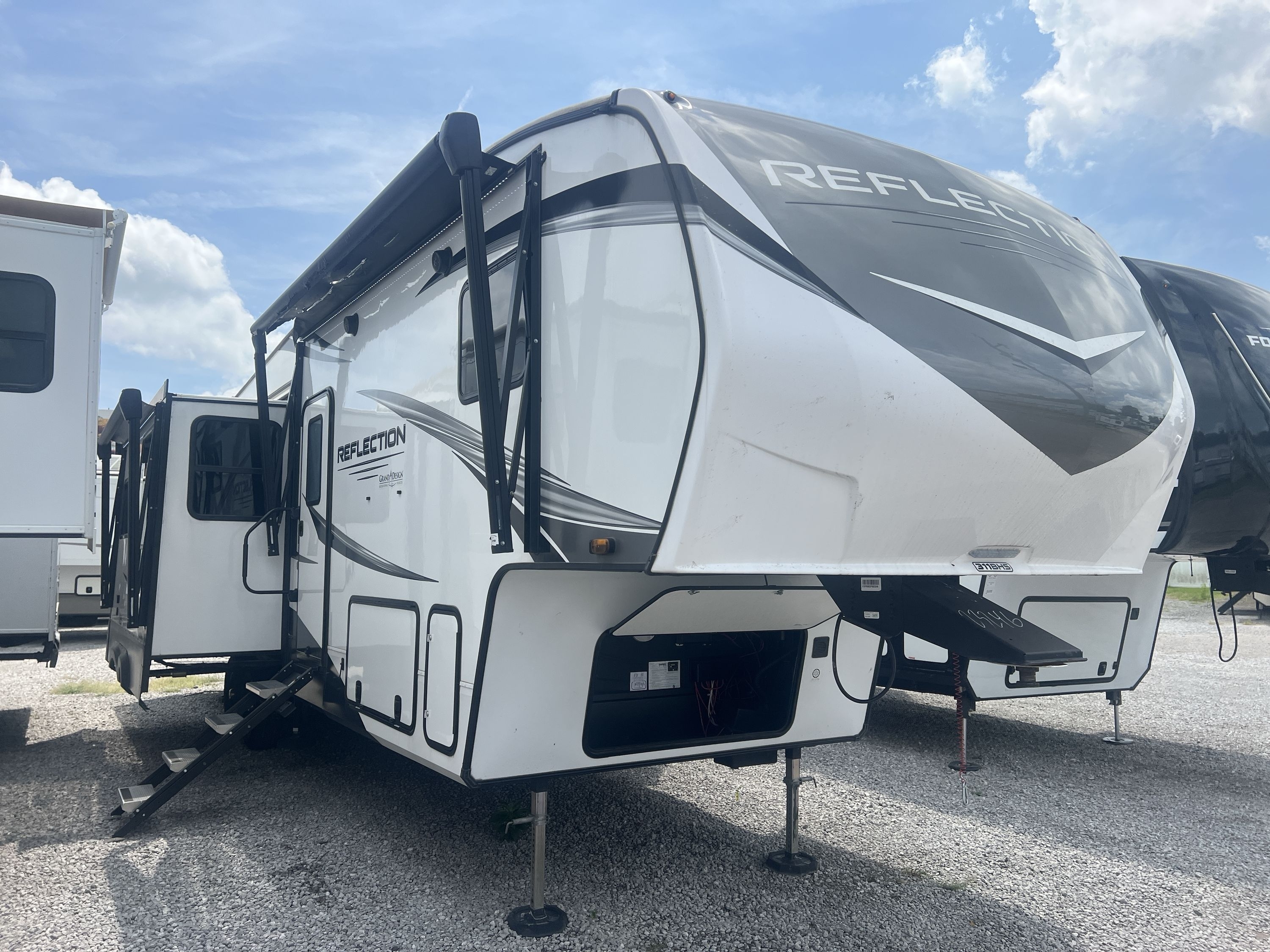 2023 Grand Design REFLECTION 311BHS RV
