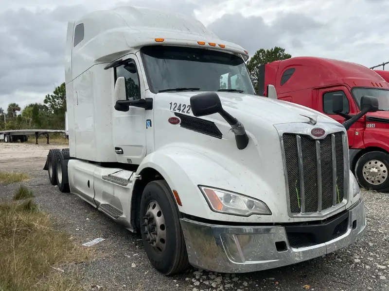 2023 PETERBILT 579