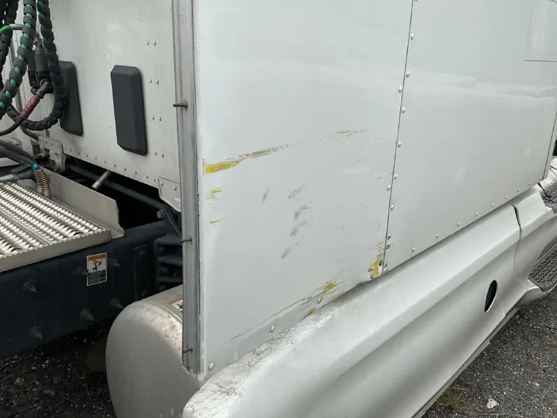 2023 PETERBILT 579