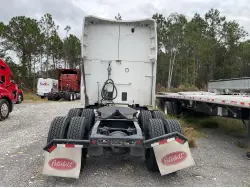 2023 PETERBILT 579