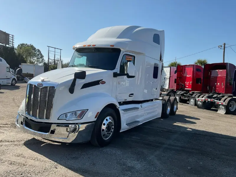 2023 PETERBILT 579