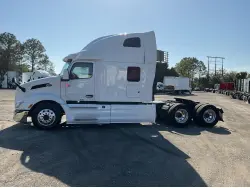 2023 PETERBILT 579