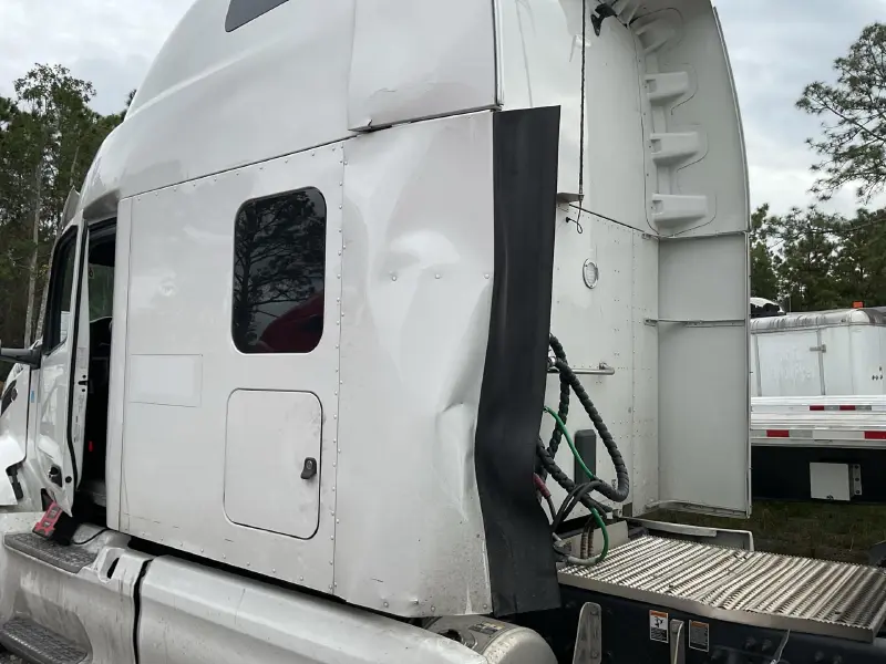 2023 PETERBILT 579