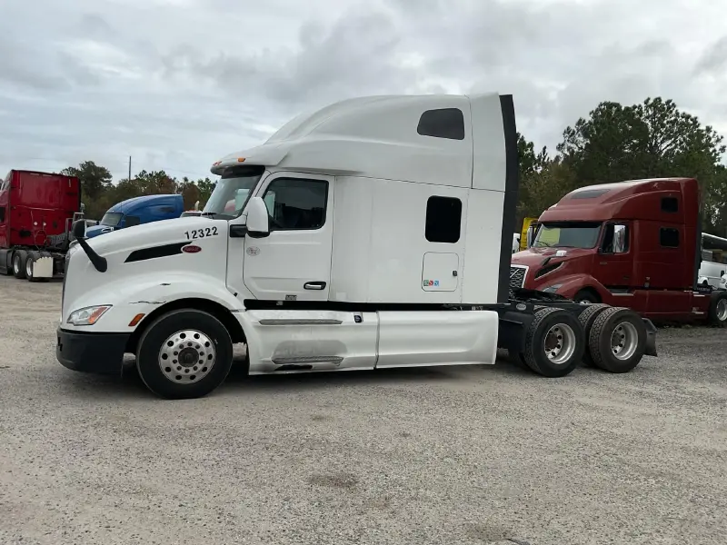 2023 PETERBILT 579
