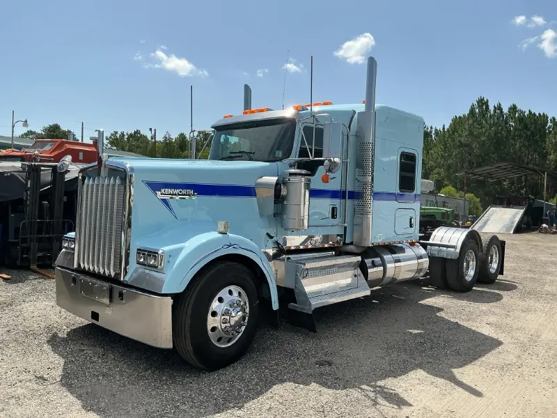 2021 KENWORTH W900