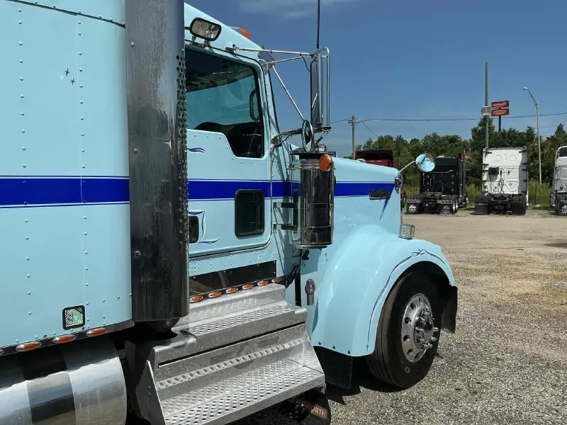 2021 KENWORTH W900