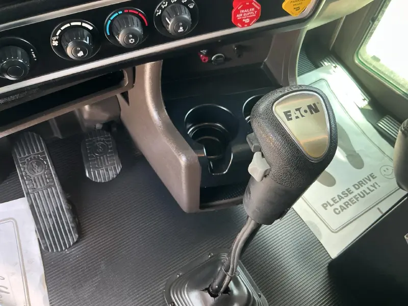 2021 KENWORTH W900
