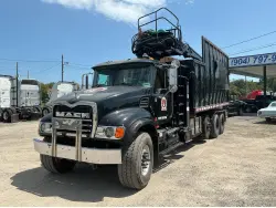 2005 Mack GU713