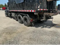 2005 Mack GU713