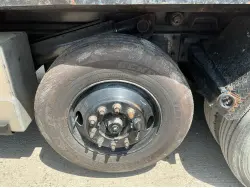 2005 Mack GU713