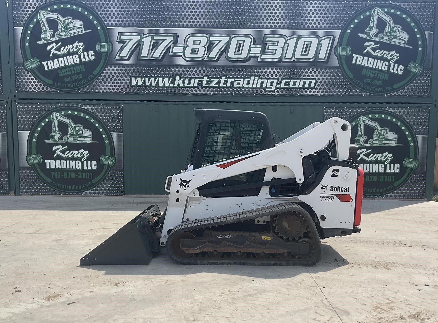 2023 BOBCAT T770 in Littlestown, PA