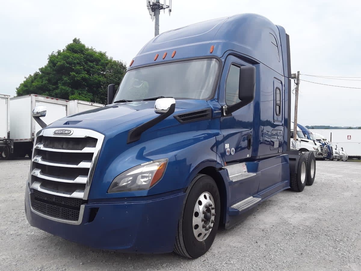 2020 FREIGHTLINER CASCADIA 126 in Pittsburgh, PA