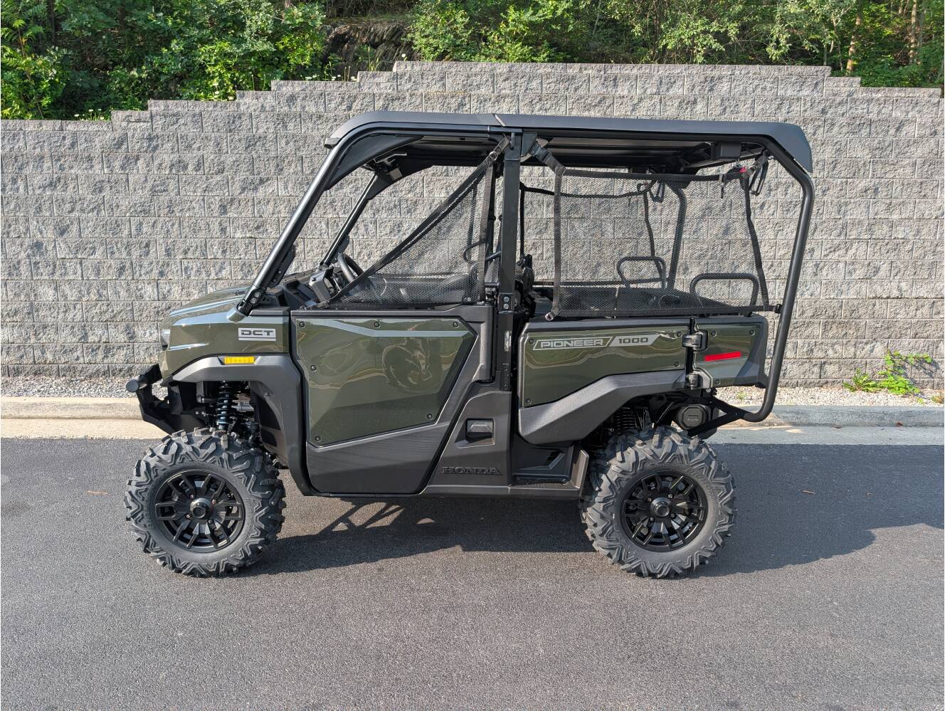 A photo of this 2026 Honda Pioneer 1000-5 Deluxe