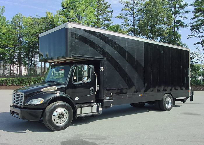 2019 FREIGHTLINER BUSINESS CLASS M2 106 in Charlotte, NC