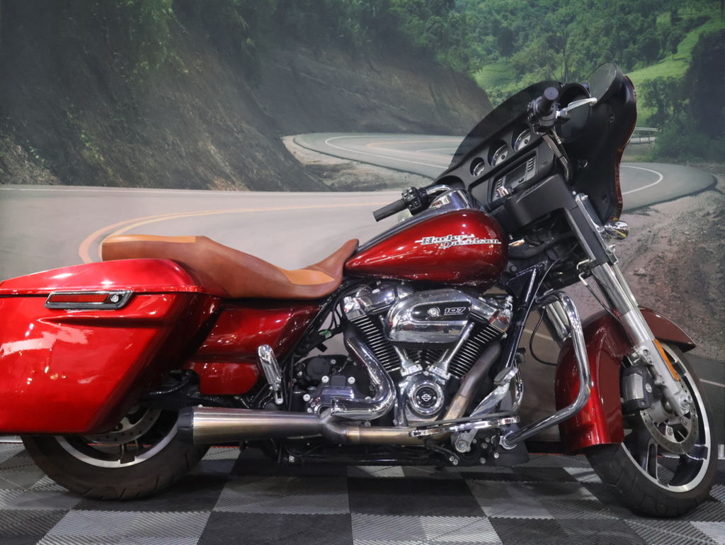 2017 Harley-Davidson® FLHX - Street Glide® FLHX in Chatsworth, CA