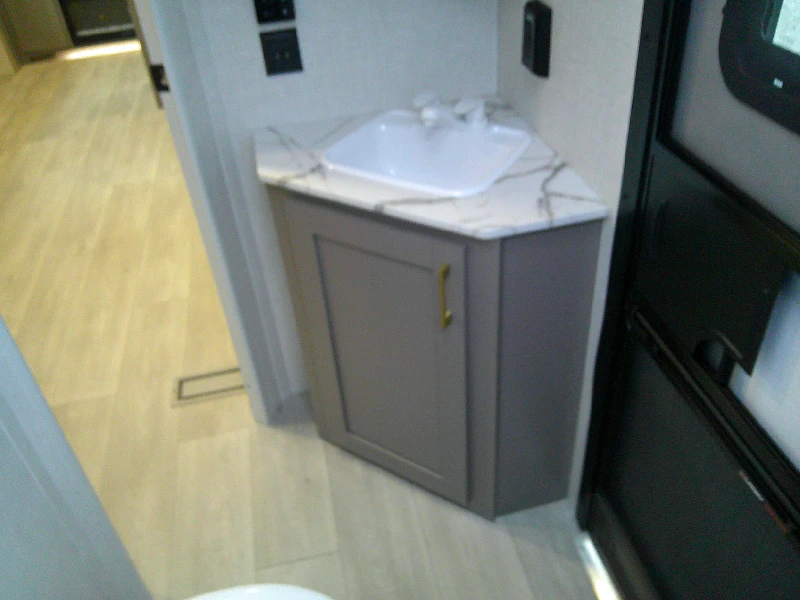 2027 KZ RV Sportsmen SE 261BHKSE