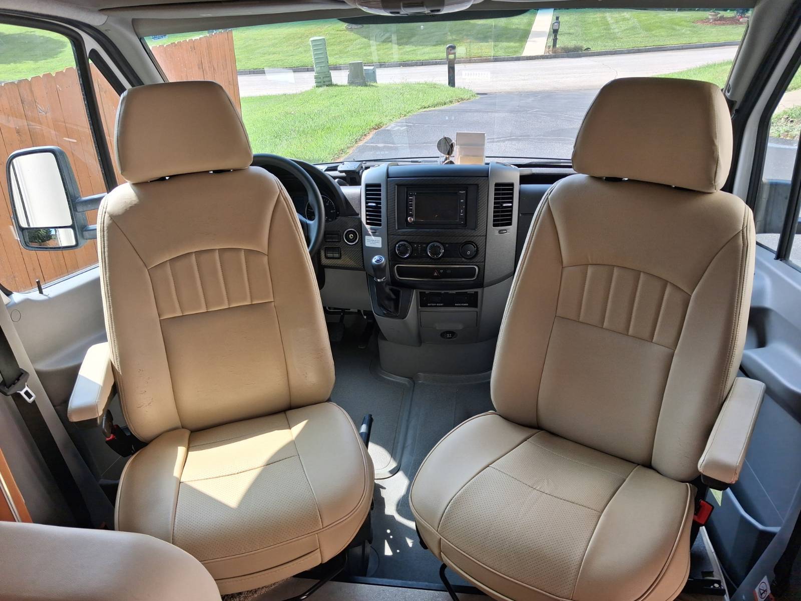 2015 Itasca NAVION 24M in jonesborough TN