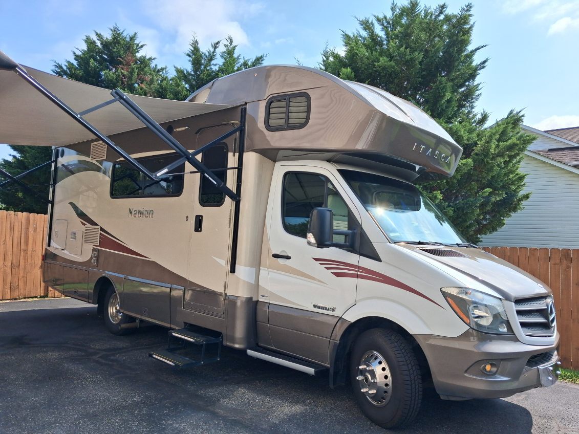 2015 Itasca NAVION 24M in jonesborough TN