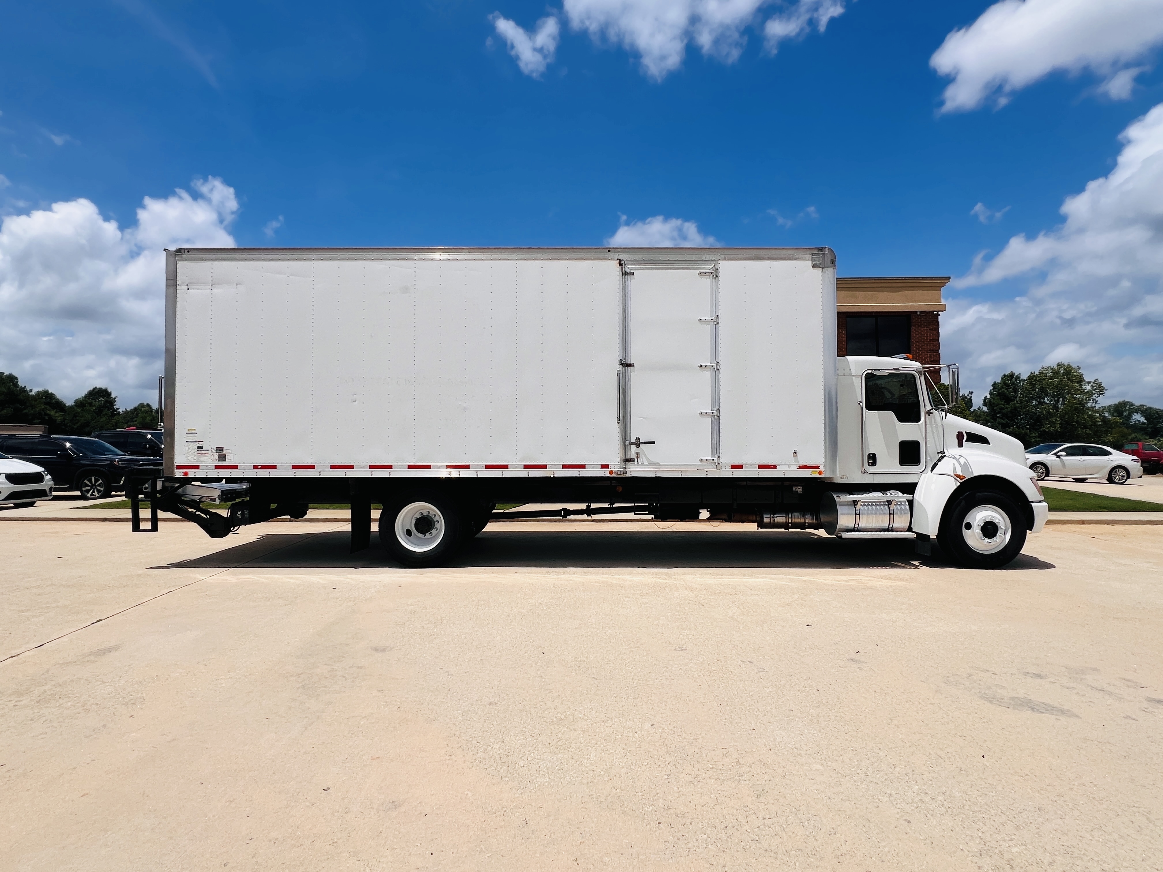 2018 KENWORTH T270 in Jefferson, GA