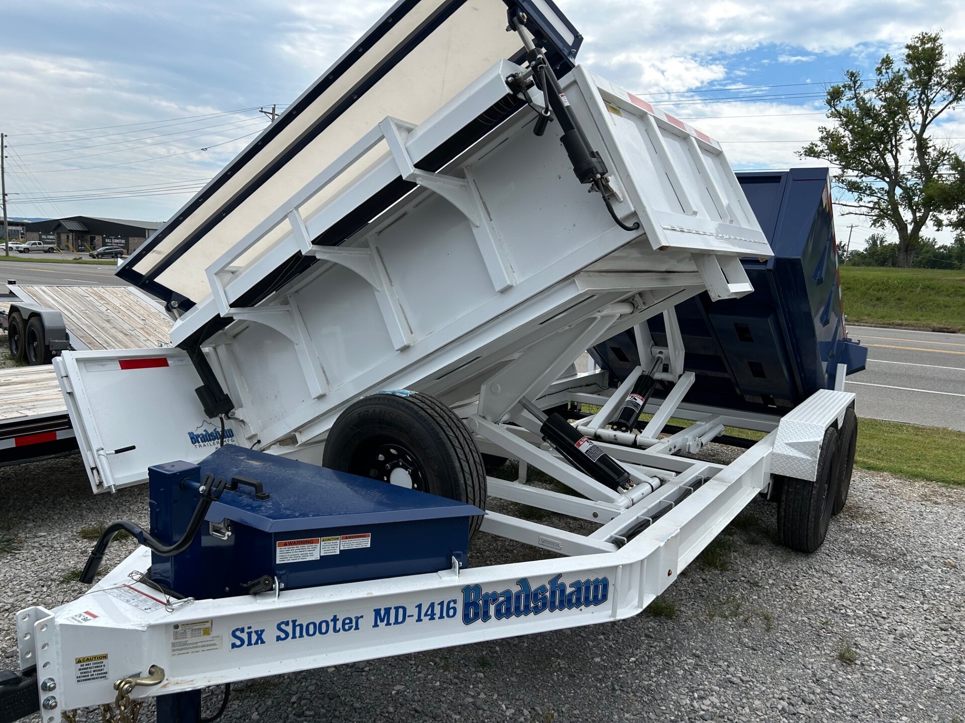 Bradshaw Trailer Mfg. 1416SIXSHOOTER in Winchester, TN