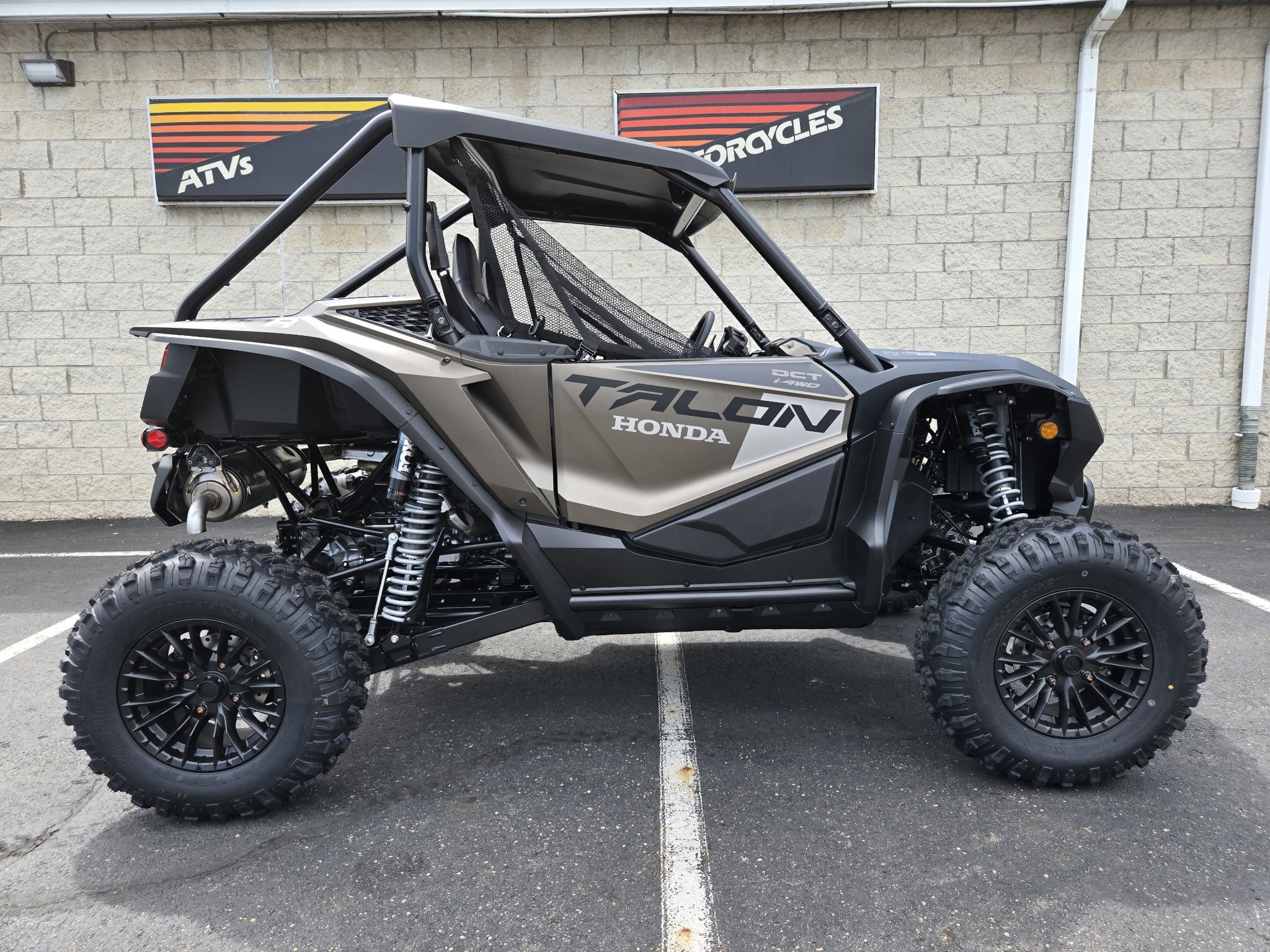 2026 Honda Talon 1000R FOX Live Valve in massillon OH